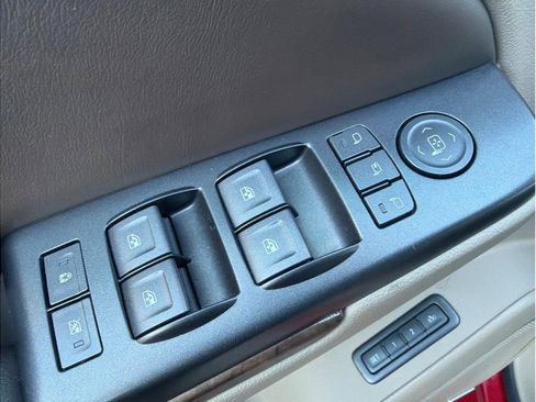 Used 2015 Chevrolet Tahoe LT image 12