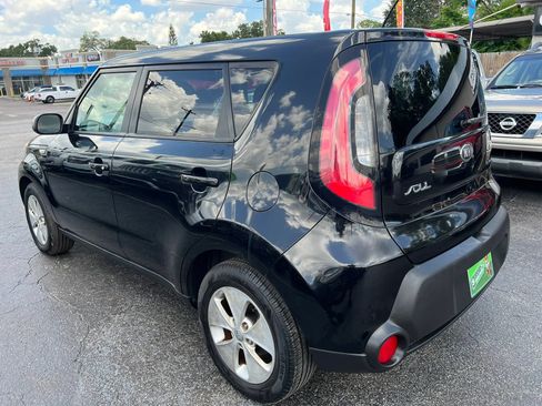 Used 2014 Kia Soul FWD image 7