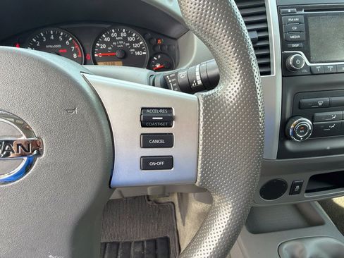 Used 2018 Nissan Frontier S RWD image 21