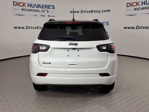 Used 2025 Jeep Compass Limited w/ Driver Assist Group I AWD/4WD image 5