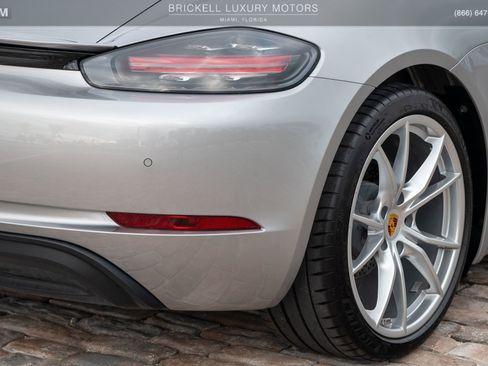 Used 2024 Porsche 718 Cayman image 47
