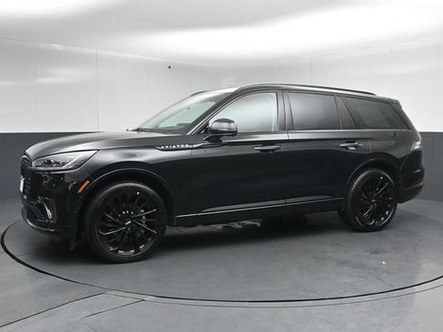 Certified 2025 Lincoln Aviator Reserve w/ Equipment Group 201A AWD/4WD image 4