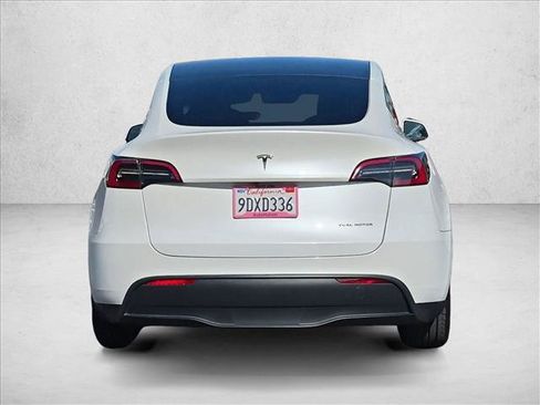 Used 2023 Tesla Model Y Long Range AWD/4WD image 7