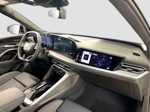New 2026 Audi SQ5 Premium Plus AWD/4WD image 14