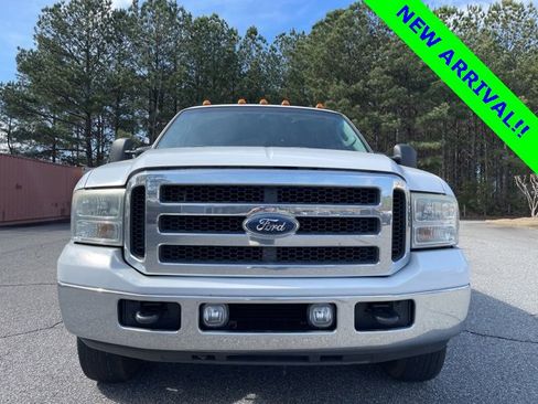 Used 2005 Ford F350 Lariat image 8