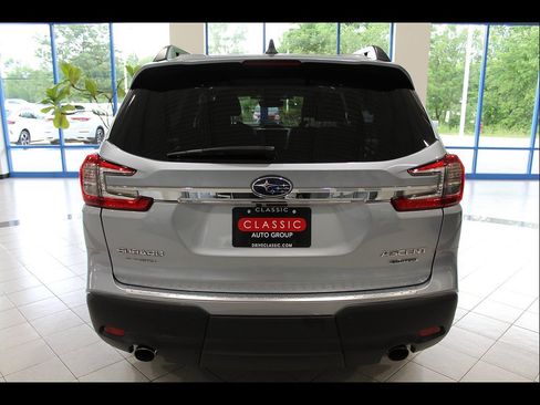 Used 2023 Subaru Ascent Limited w/ Technology Package AWD/4WD image 6