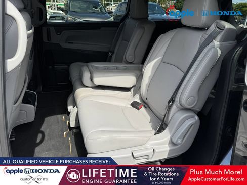 Used 2024 Honda Odyssey Touring image 19