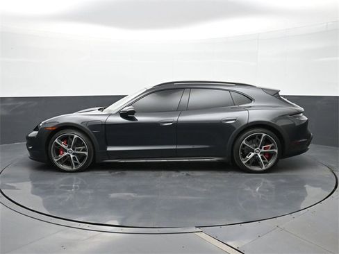 Used 2023 Porsche Taycan 4S image 2