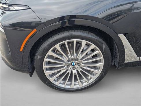 Certified 2024 BMW X7 xDrive40i w/ Premium Package image 26