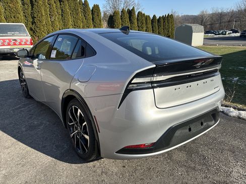 New 2026 Toyota Prius Plug-In Hybrid image 6