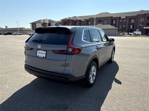 Used 2025 Honda CR-V EX image 13