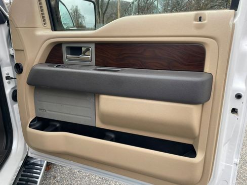 Used 2012 Ford F150 Lariat w/ Lariat Chrome Pkg image 12