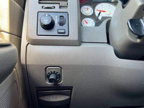 Used 2006 Dodge Ram 2500 Truck SLT w/ Quad Cab Big Horn Value Group AWD/4WD image 16