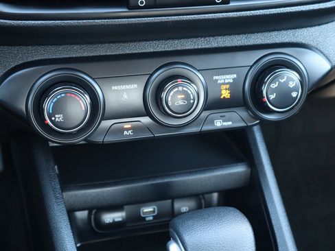 Used 2024 Kia Forte LXS w/ LXS Technology Package image 24