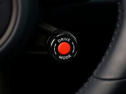 Certified 2025 Porsche 911 Carrera S RWD image 41