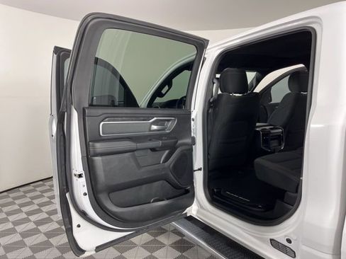 Used 2022 RAM 1500 Big Horn AWD/4WD image 45