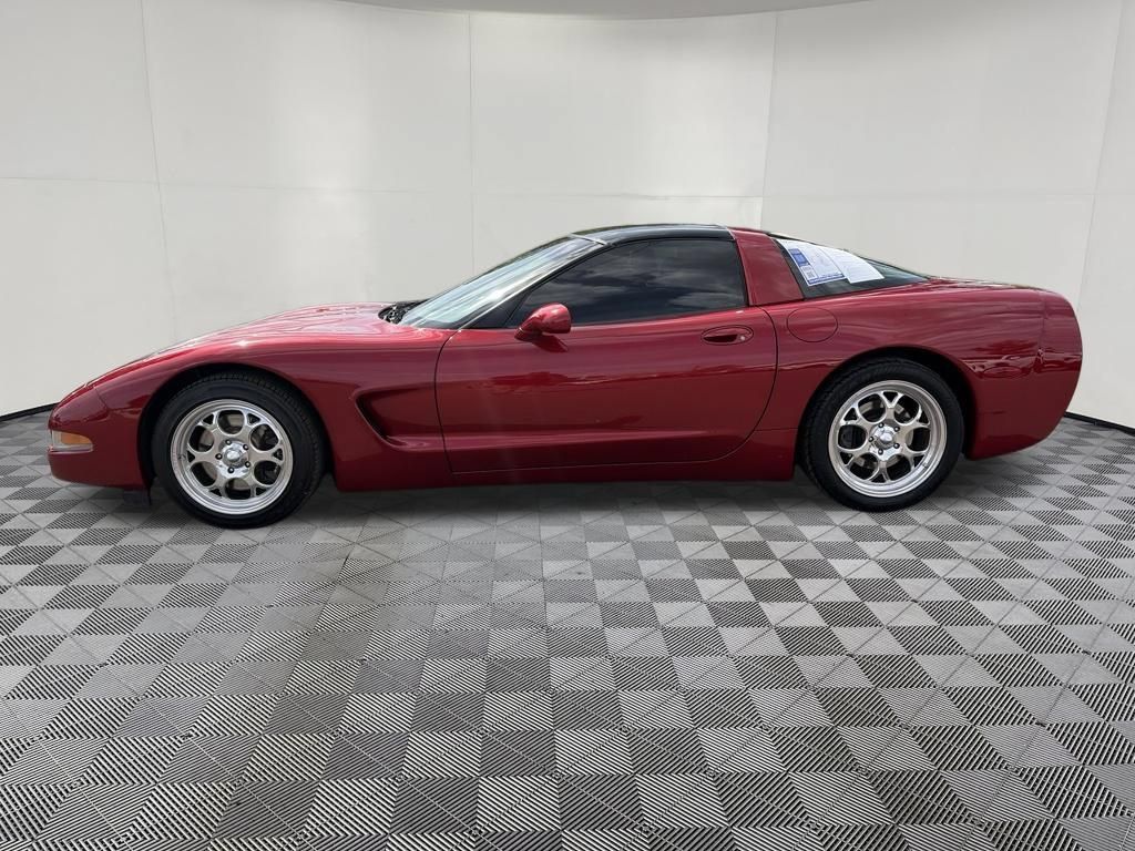 Used 1999 Chevrolet Corvette Coupe w/ Memory Pkg RWD image 5