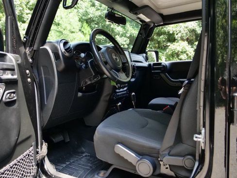 Used 2016 Jeep Wrangler Unlimited Sport w/ Quick Order Package 24S AWD/4WD image 25