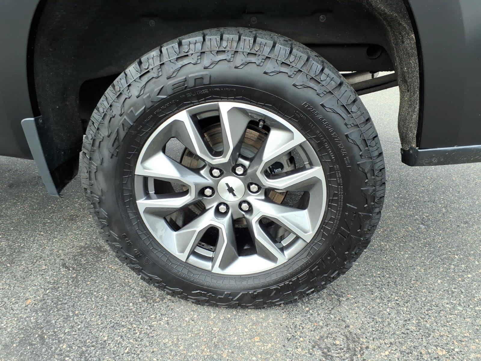 Used 2024 Chevrolet Silverado 1500 RST w/ Convenience Package II AWD/4WD image 9