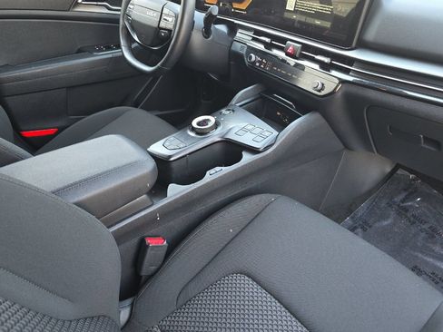 Certified 2026 Kia Sportage S AWD/4WD image 15