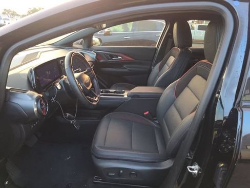 Used 2024 Chevrolet Equinox EV RS FWD image 8