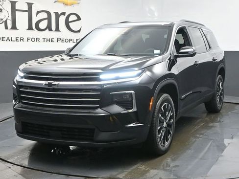 New 2026 Chevrolet Traverse LT w/ Sun and Wheel Package image 7