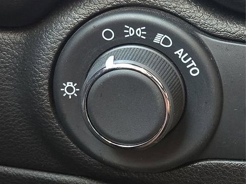 Used 2023 Dodge Durango GT image 26