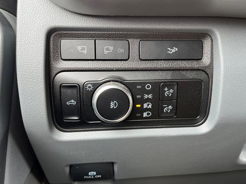 Certified 2024 Ford F250 XLT w/ XLT Premium Package image 21