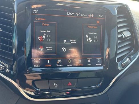 Used 2019 Jeep Cherokee Limited image 9