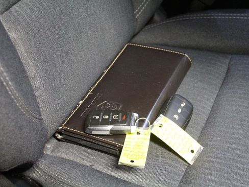 Used 2019 RAM 1500 Big Horn image 22