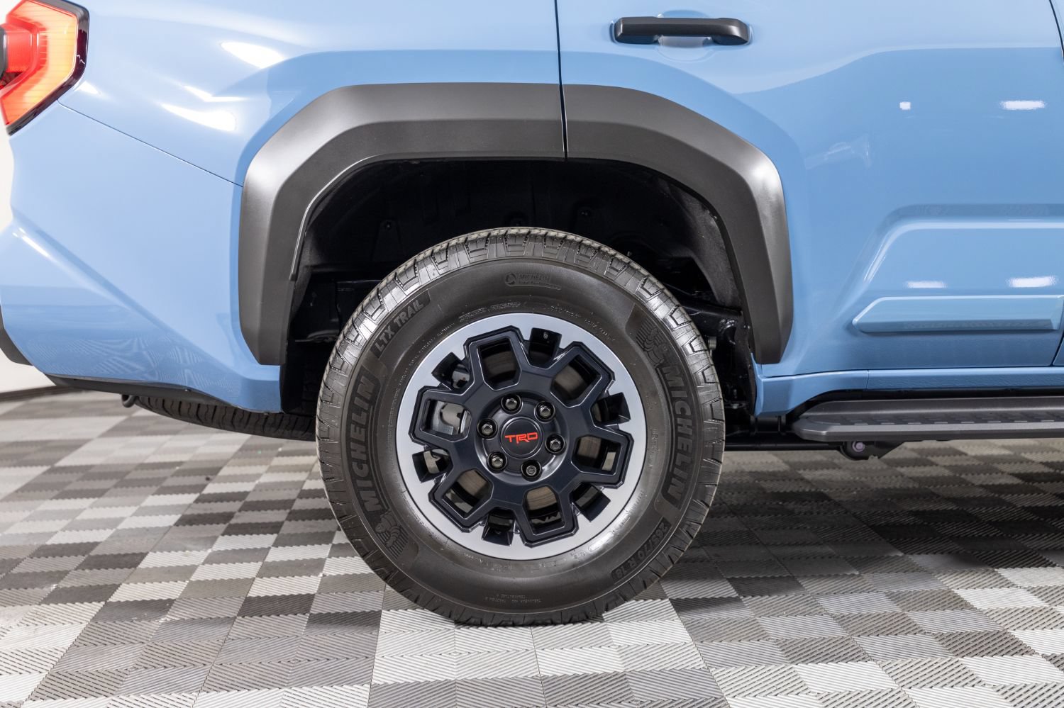 Used 2025 Toyota 4Runner TRD Off-Road AWD/4WD image 44