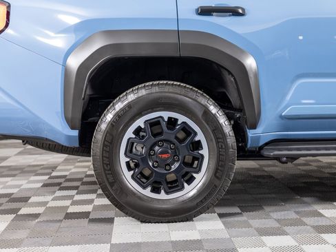 Used 2025 Toyota 4Runner TRD Off-Road image 44