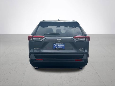 Used 2019 Toyota RAV4 XLE Premium w/ All Weather Liner Package AWD/4WD image 8