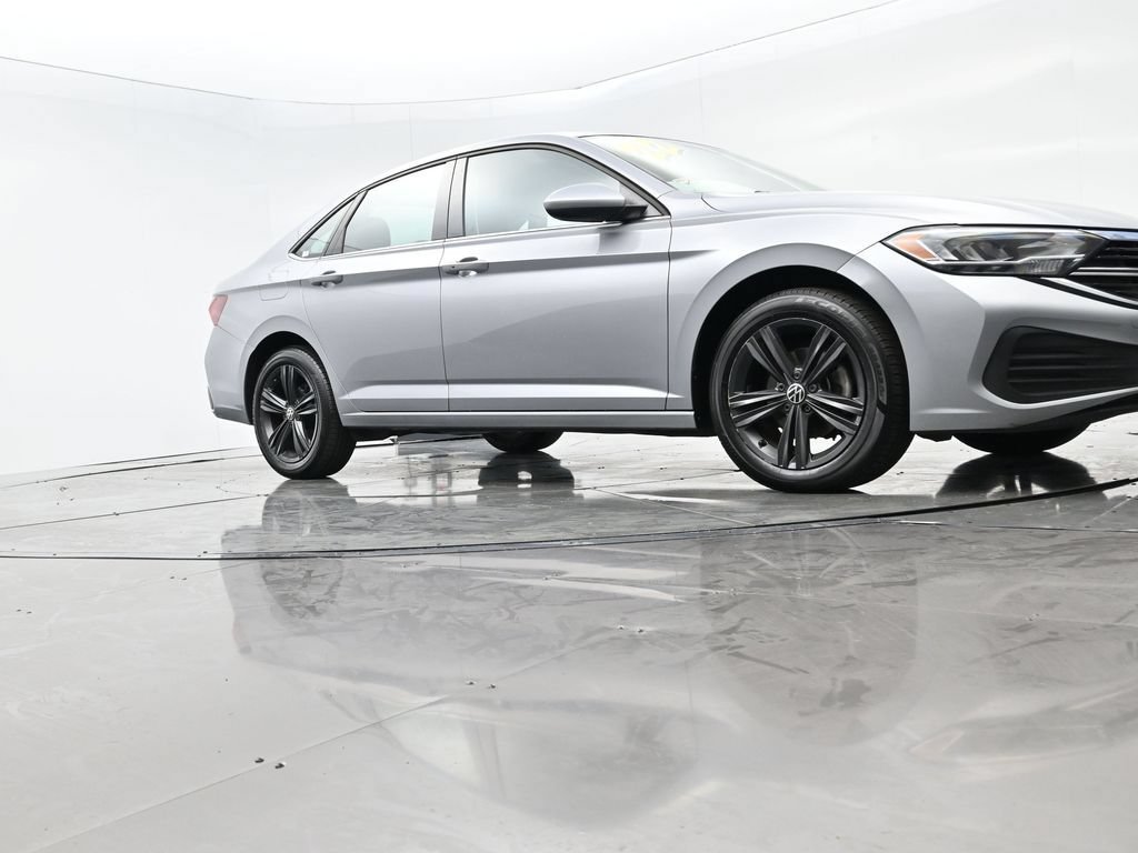 Used 2022 Volkswagen Jetta SE FWD image 43