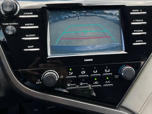 Used 2020 Toyota Camry LE FWD image 24