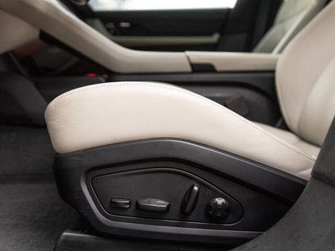 Certified 2020 Porsche Taycan Turbo AWD/4WD image 23