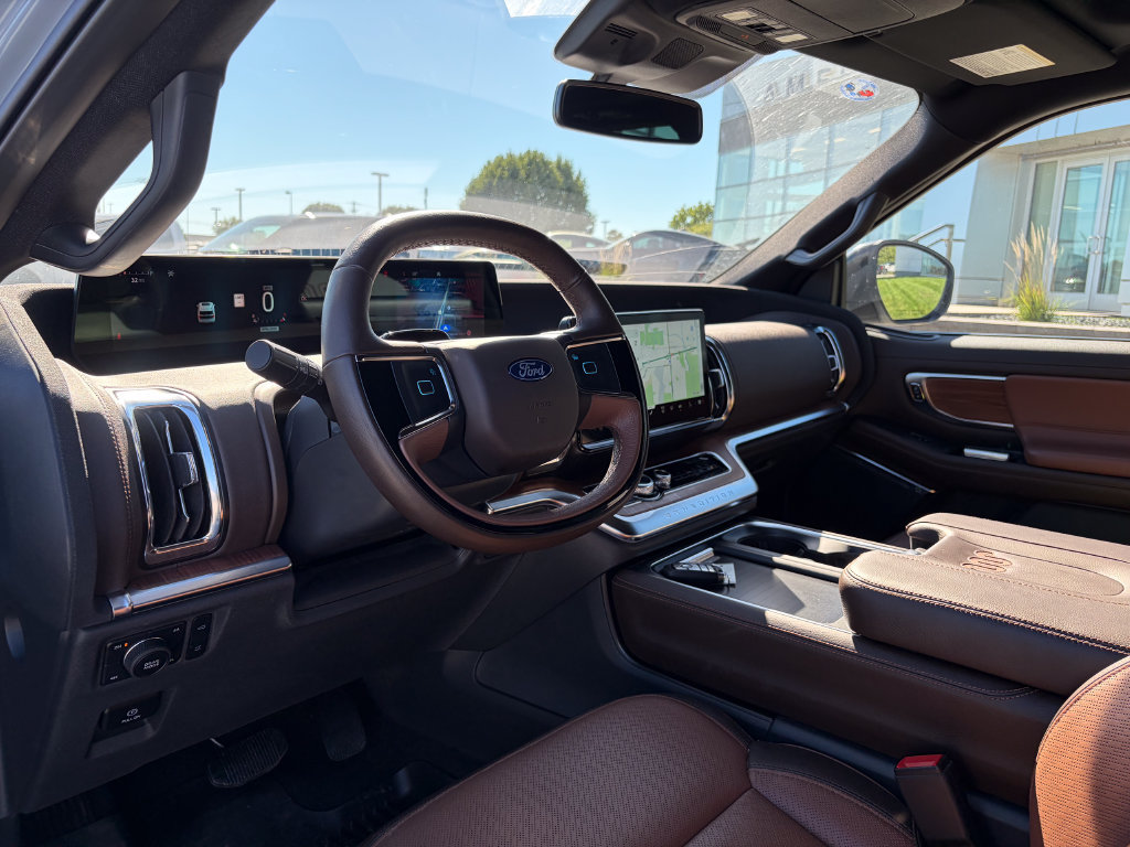 Certified 2025 Ford Expedition King Ranch AWD/4WD image 9