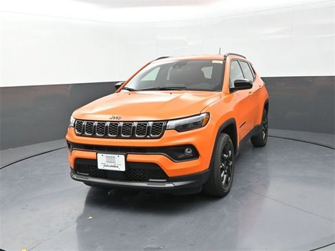 New 2026 Jeep Compass Latitude image 3