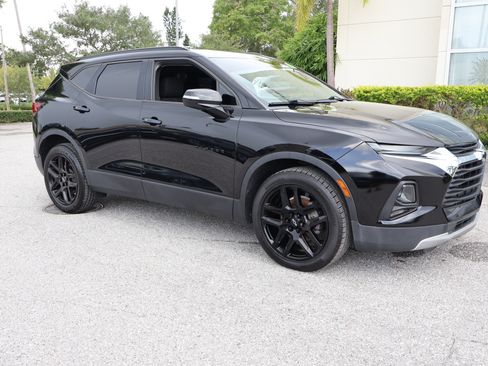 Used 2019 Chevrolet Blazer LT FWD image 11