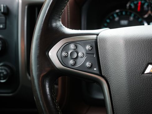 Used 2016 Chevrolet Silverado 2500 High Country w/ Duramax Plus Package image 18