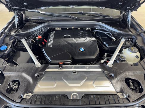 Used 2025 BMW X4 xDrive30i AWD/4WD image 35