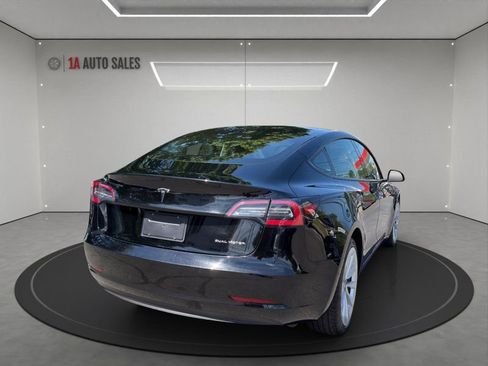 Used 2022 Tesla Model 3 Long Range AWD/4WD image 5