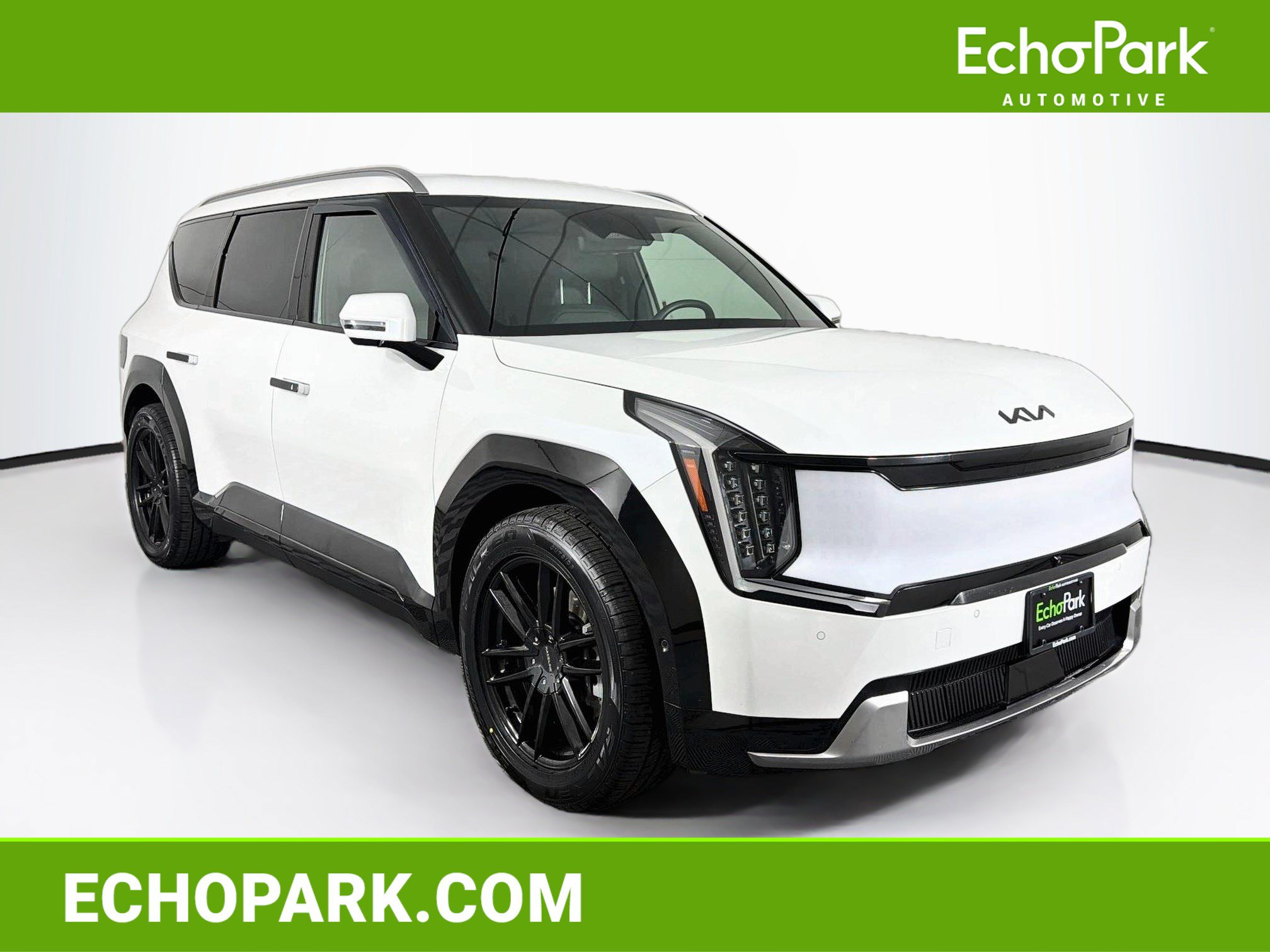 Used 2024 Kia EV9 Land AWD/4WD image 1