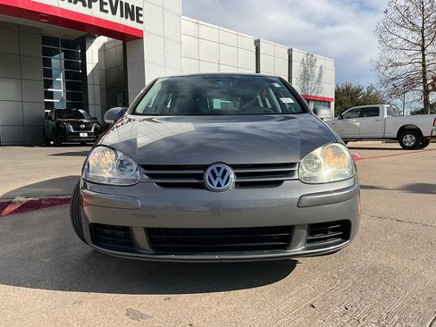 Used 2009 Volkswagen Rabbit S image 4
