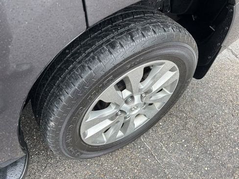 Used 2015 Toyota Sequoia Limited AWD/4WD image 19