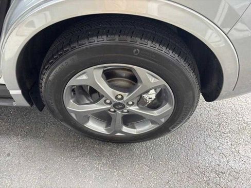 Used 2024 Ford Escape ST-Line image 13