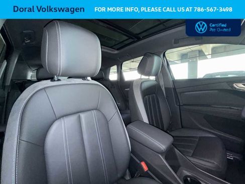 Used 2024 Audi Q4 e-tron Premium Plus w/ Premium Plus AWD/4WD image 27