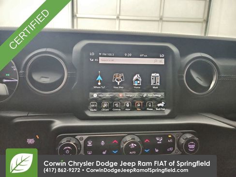 Used 2022 Jeep Wrangler Unlimited Sahara w/ Cold Weather Group AWD/4WD image 25
