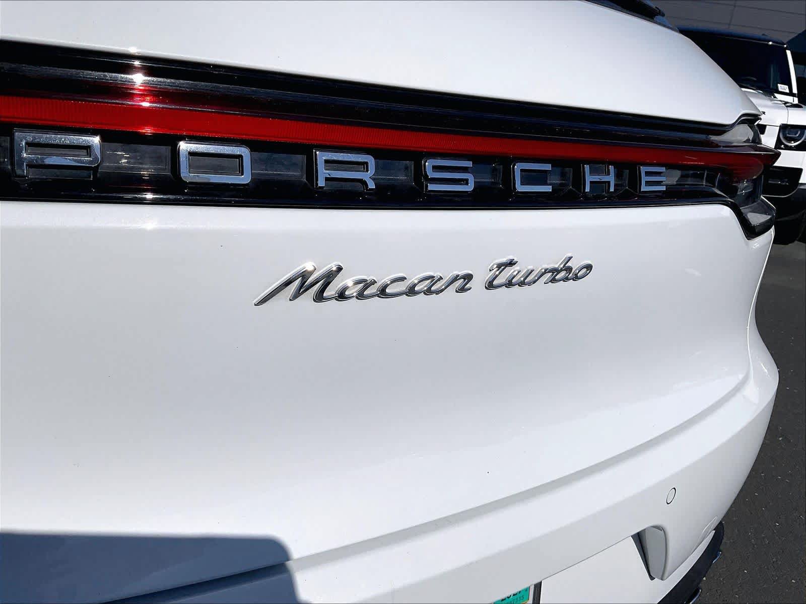 Used 2021 Porsche Macan Turbo AWD/4WD image 12