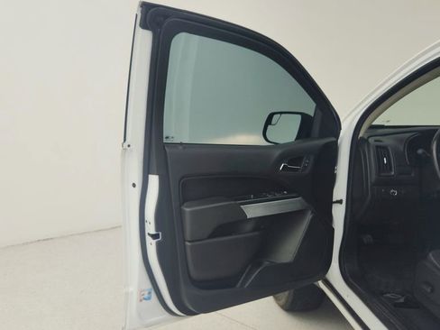 Certified 2022 Chevrolet Colorado LT RWD image 20